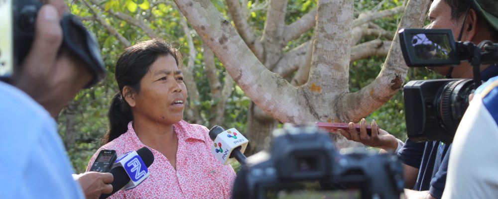 Field Visit Catches Journalists’ Interest to Report on Agroecology in Cambodia